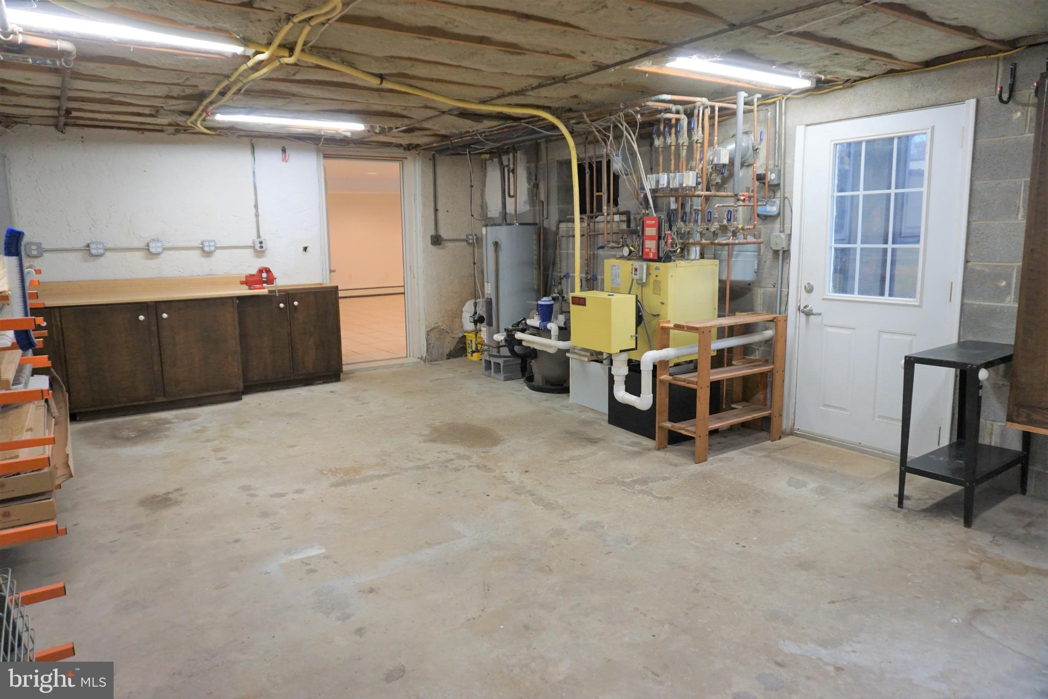 BERWYN DOWNS - Residential