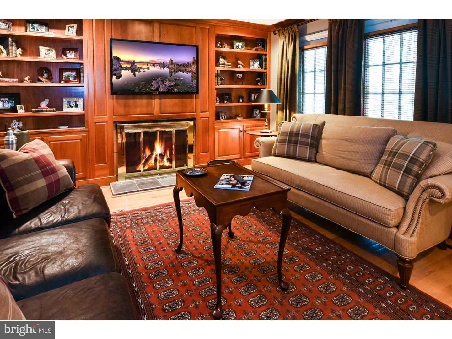 FOX CHAPEL - Residential