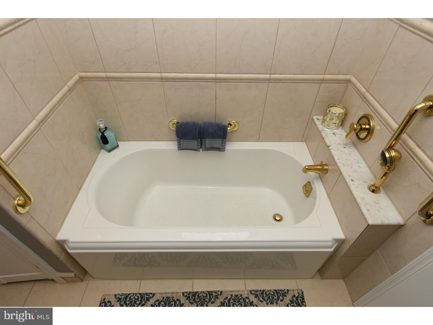 FOX CHAPEL - Residential