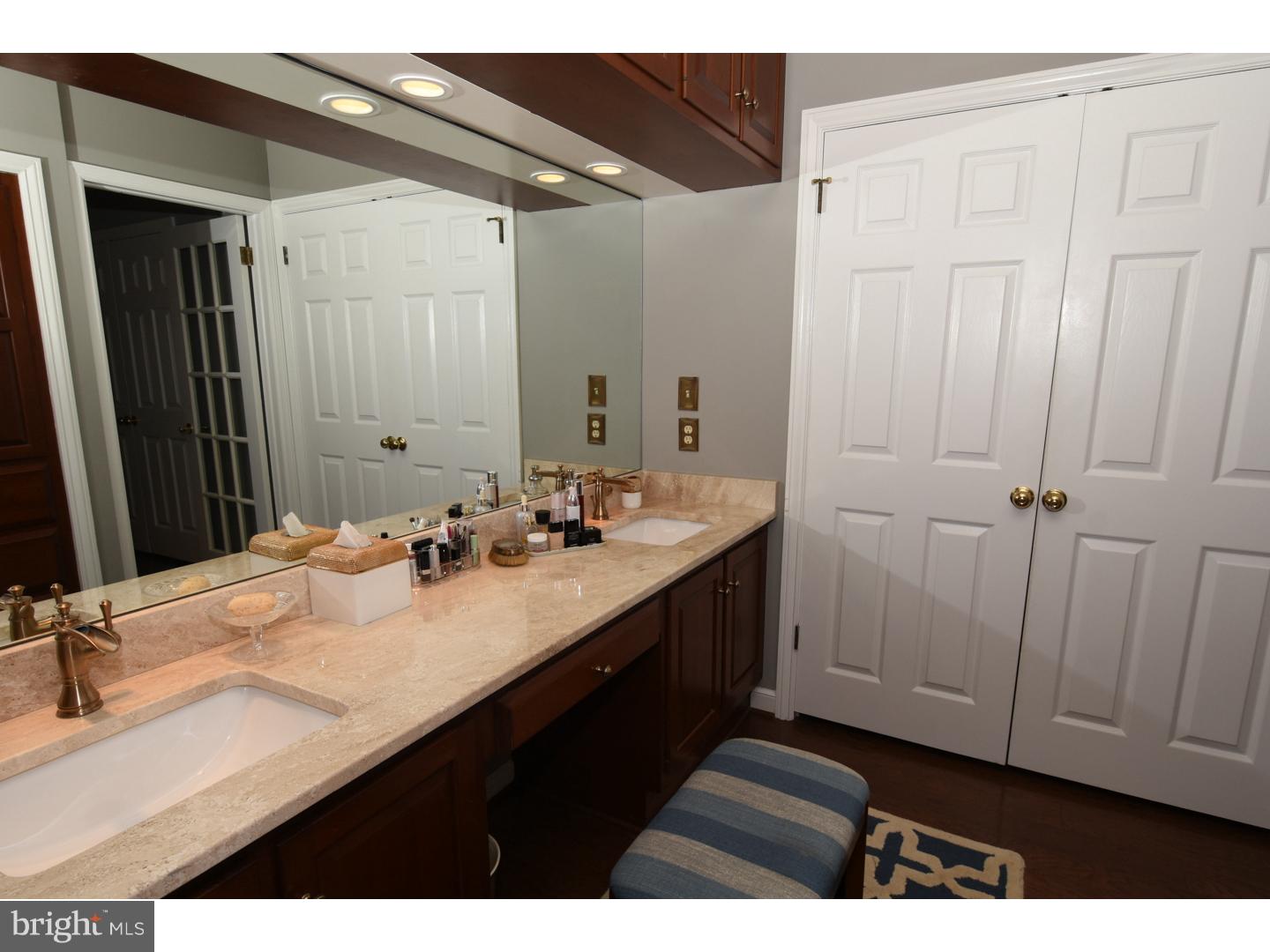 FOX CHAPEL - Residential