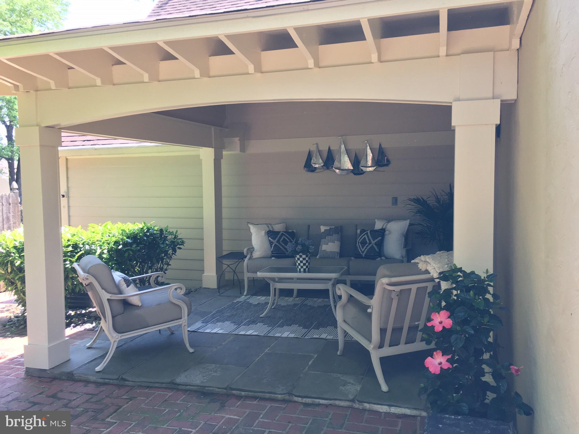 FOX CHAPEL - Residential