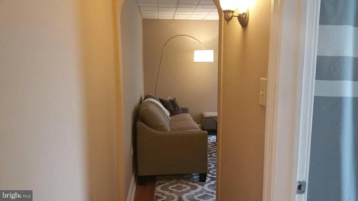 MANAYUNK - Residential Lease