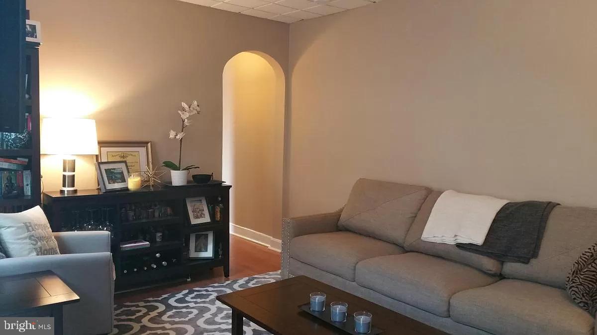 MANAYUNK - Residential Lease