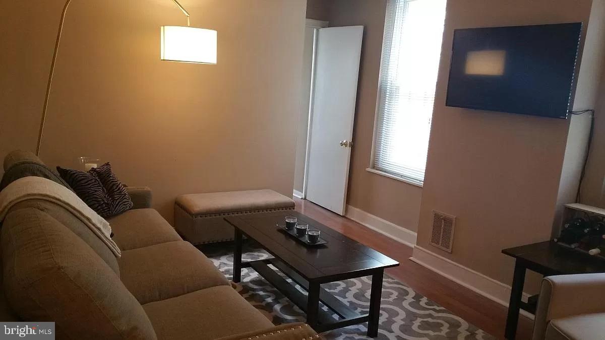 MANAYUNK - Residential Lease