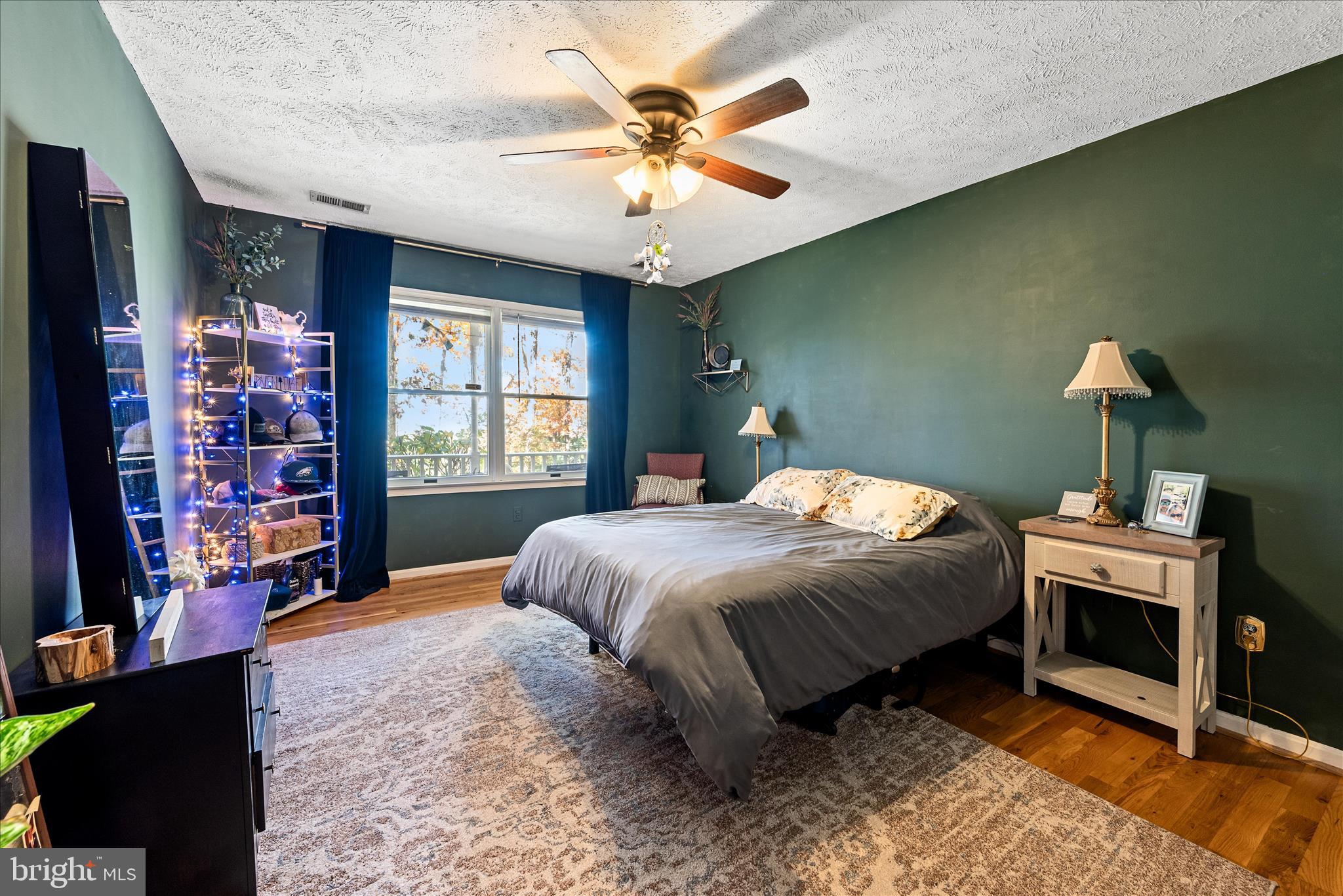 BLUE MOUNTAIN - Residential