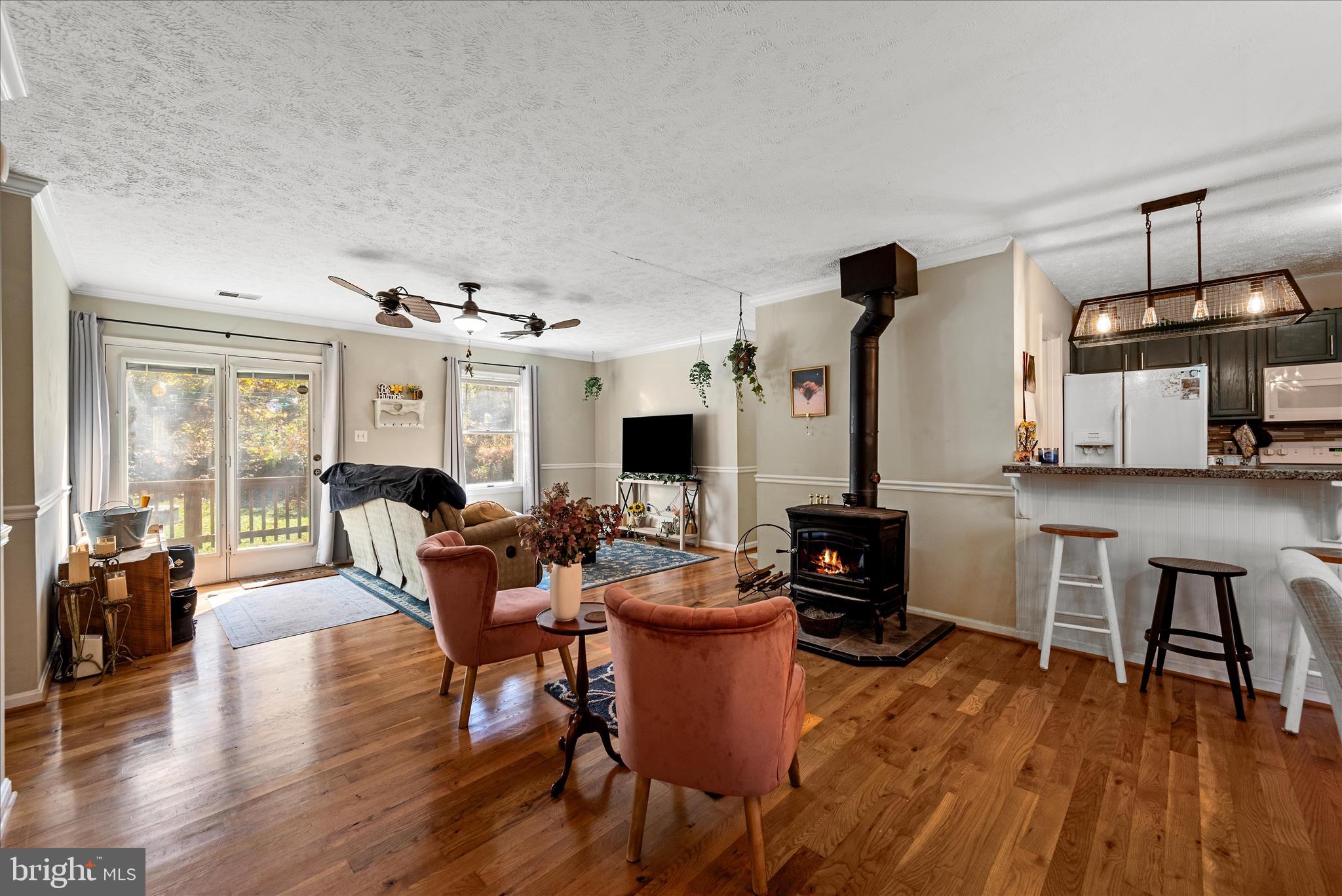 BLUE MOUNTAIN - Residential