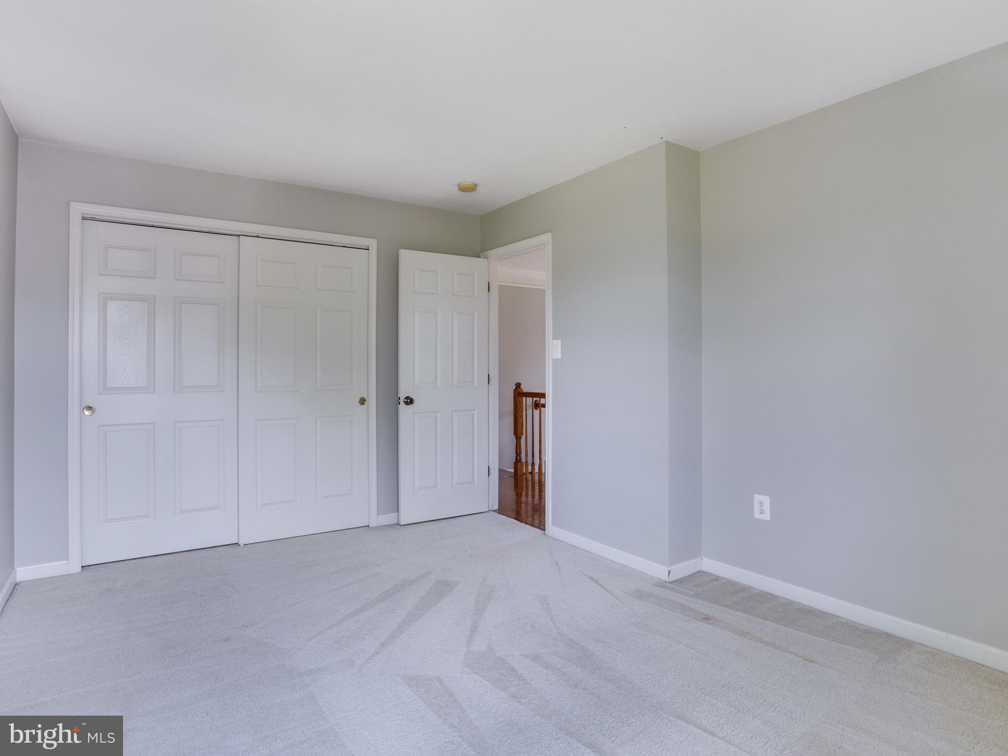 YOUNG ESTATE - Residential