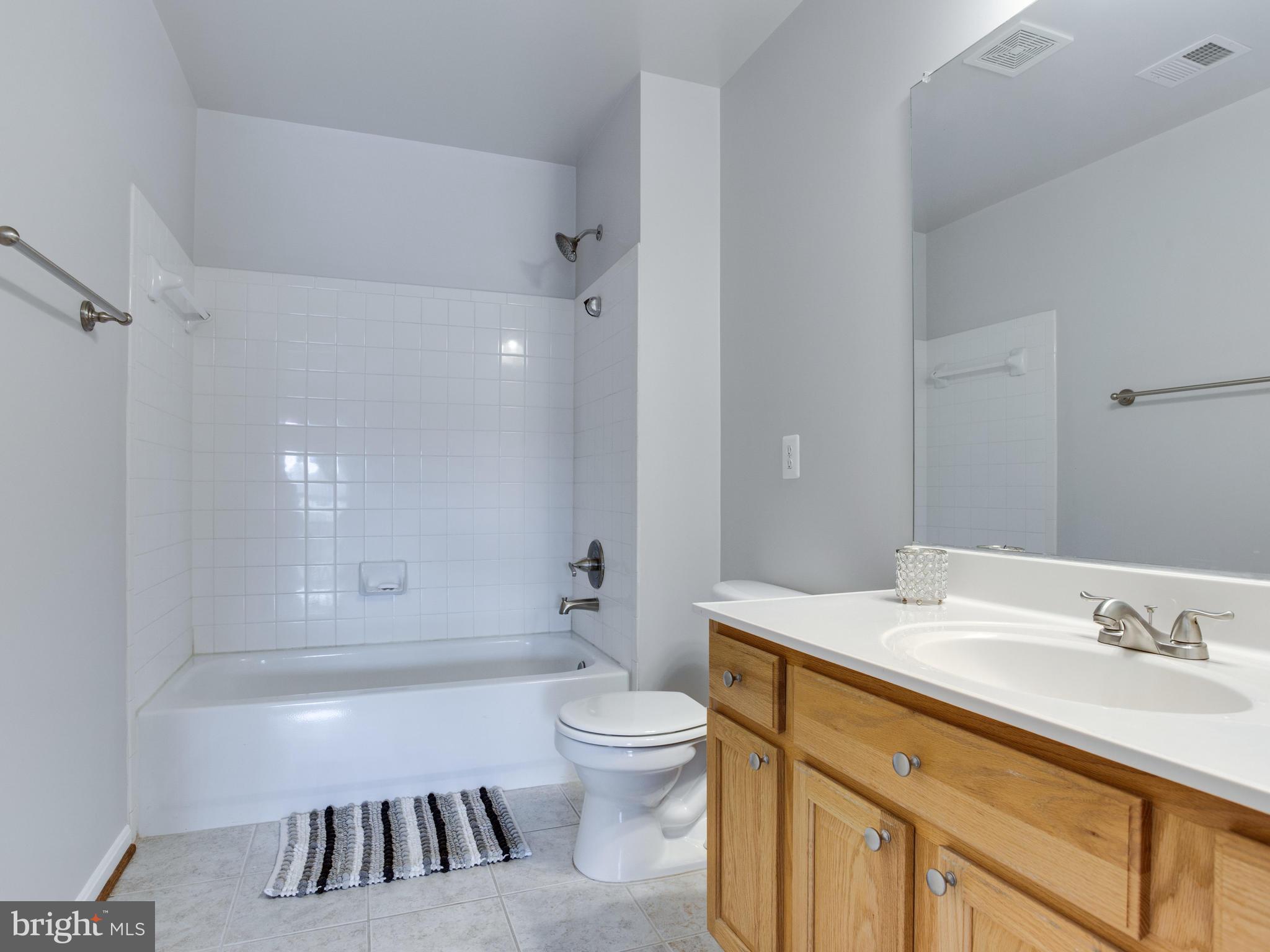 YOUNG ESTATE - Residential