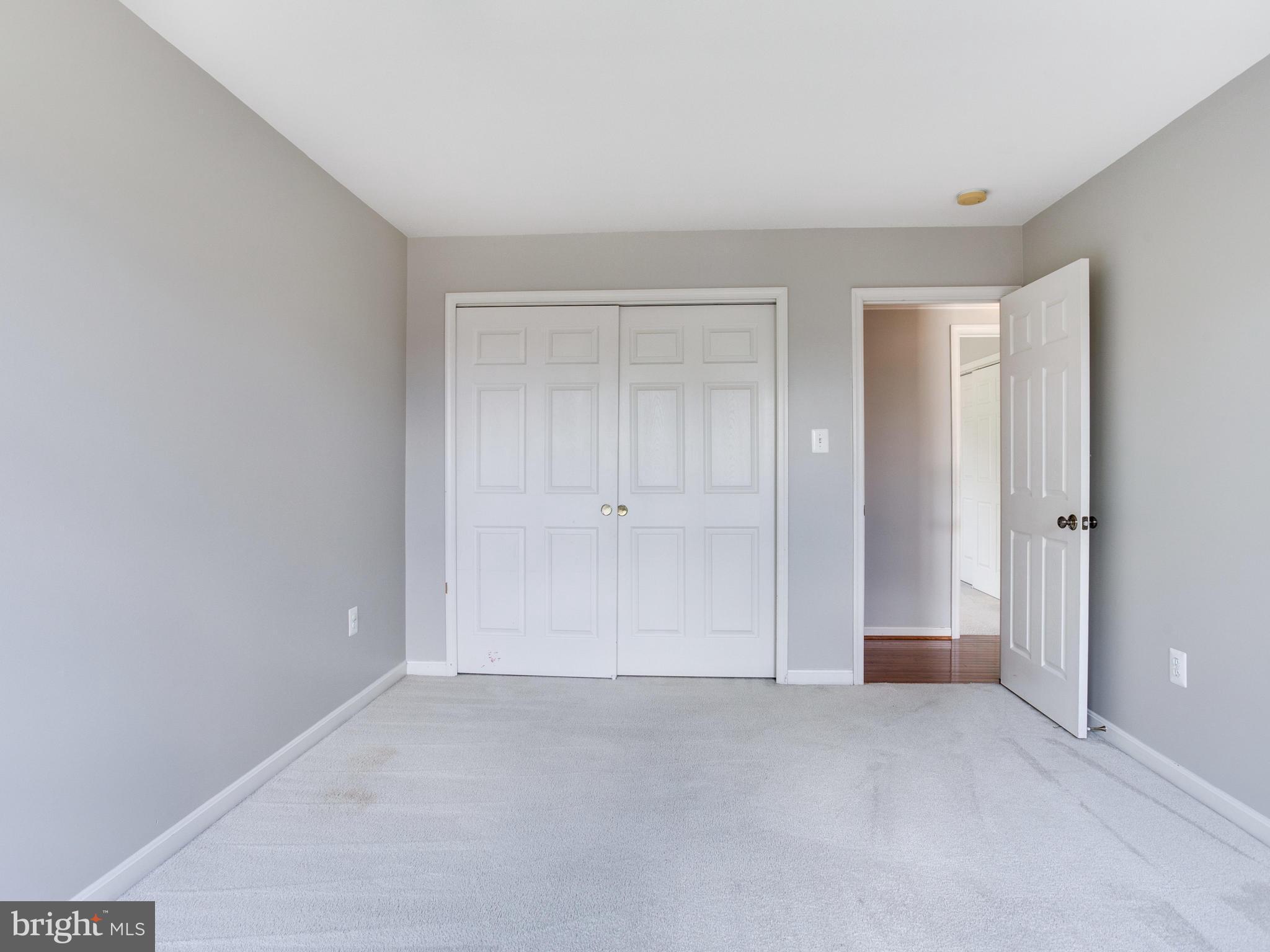 YOUNG ESTATE - Residential