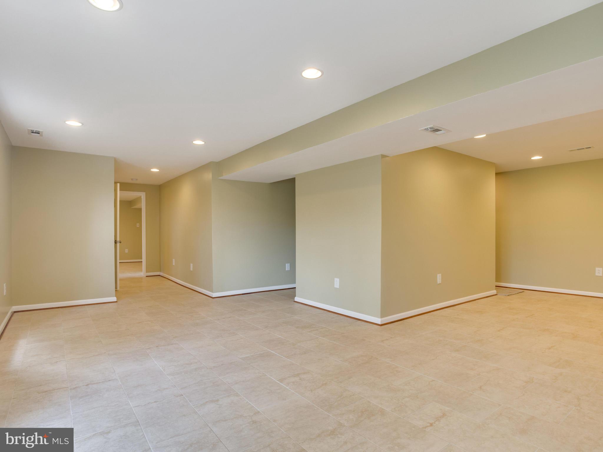 YOUNG ESTATE - Residential