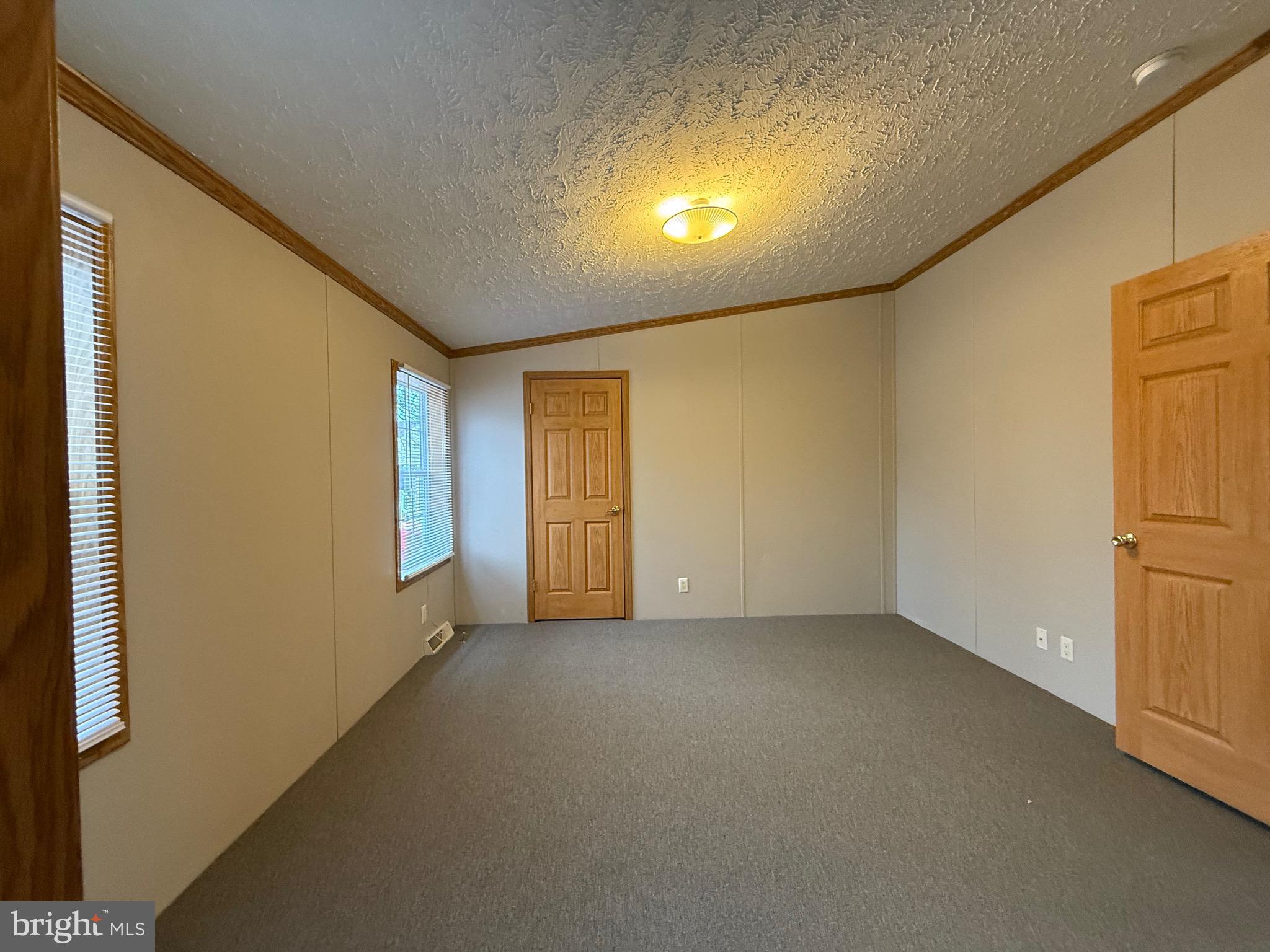 GREEN ACRES - Residential