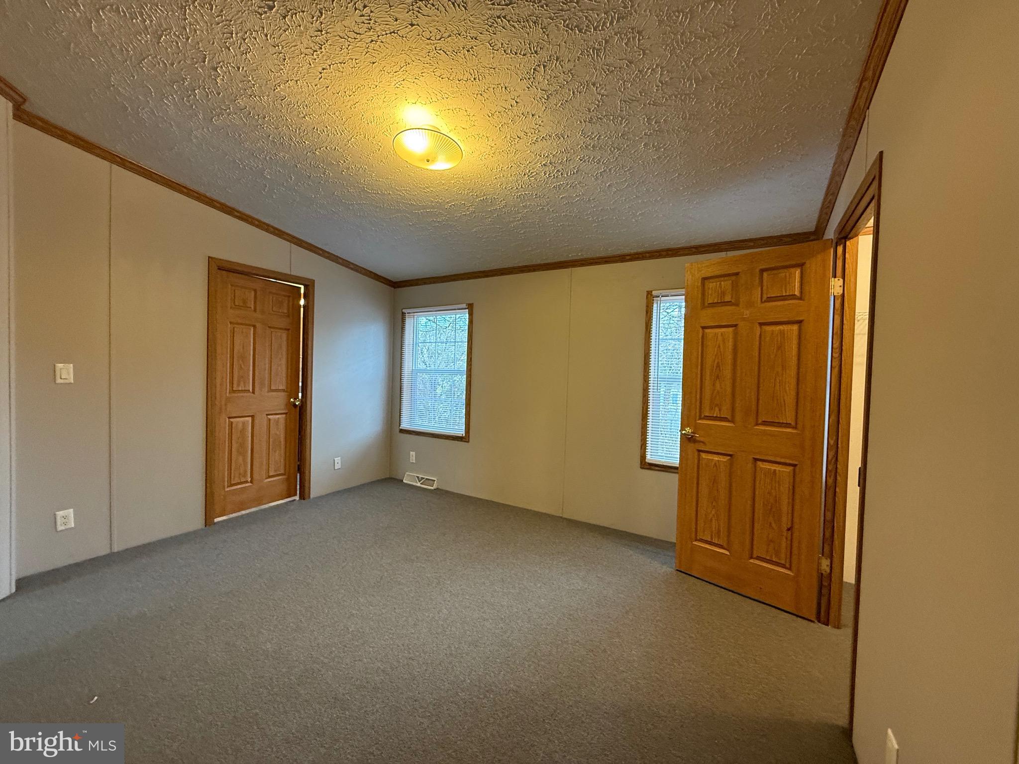 GREEN ACRES - Residential