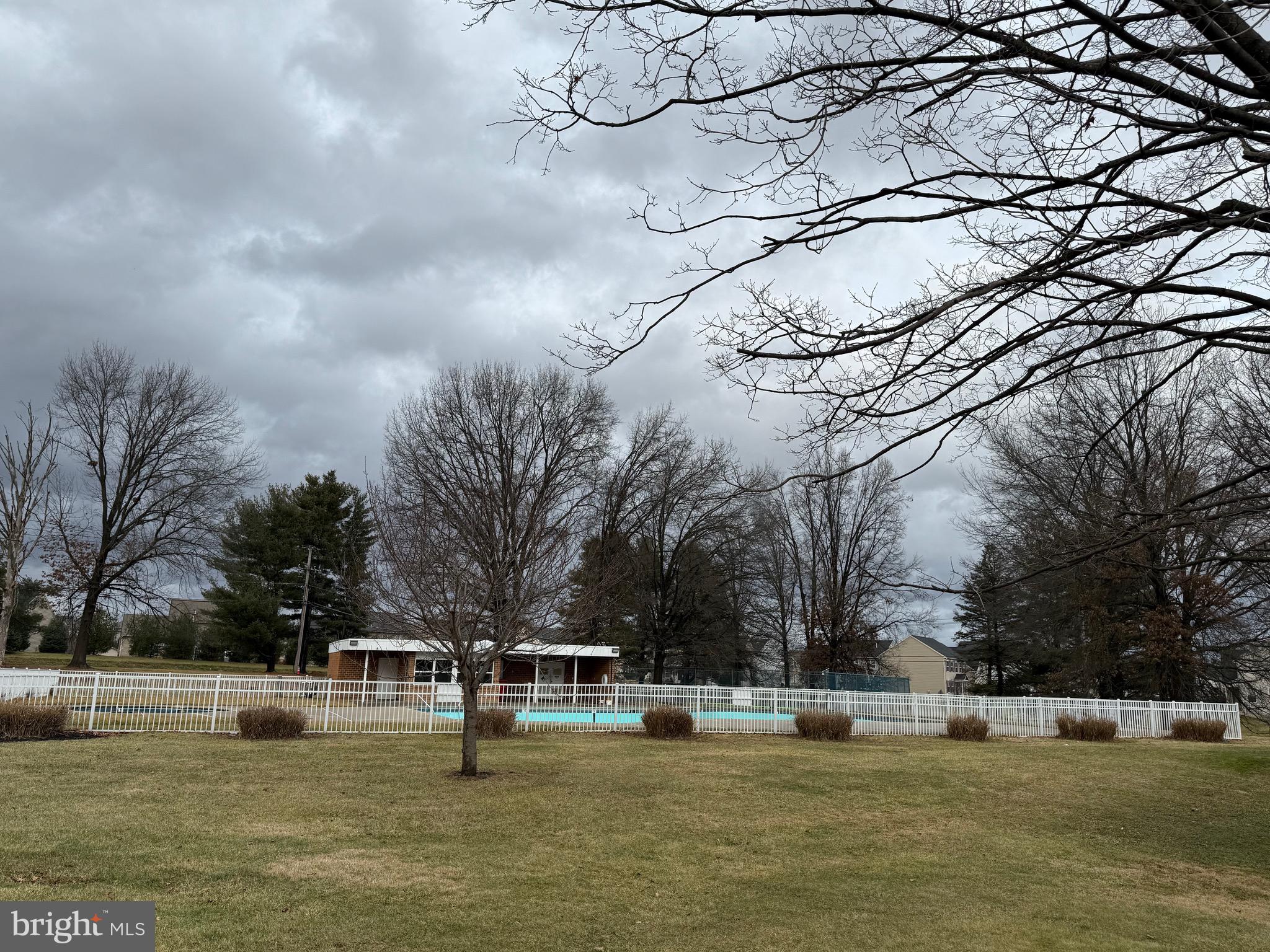 GREEN ACRES - Residential