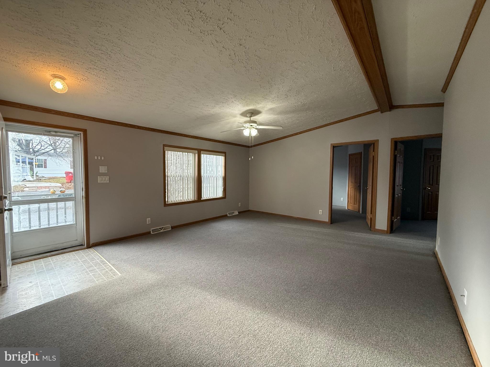 GREEN ACRES - Residential