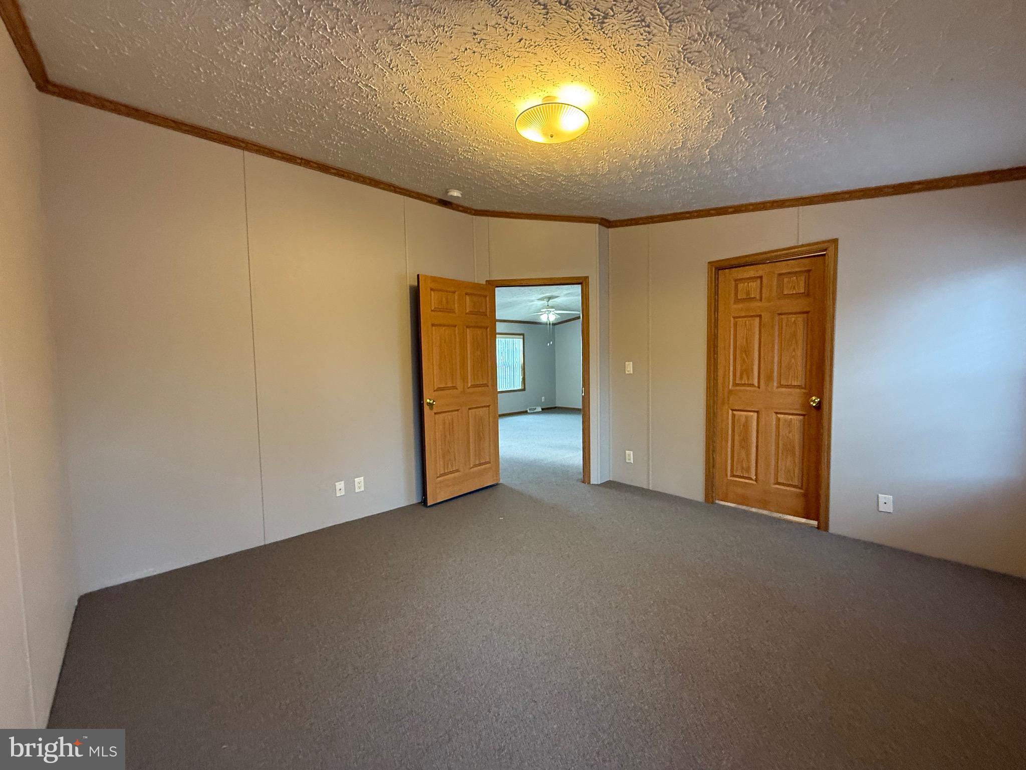 GREEN ACRES - Residential