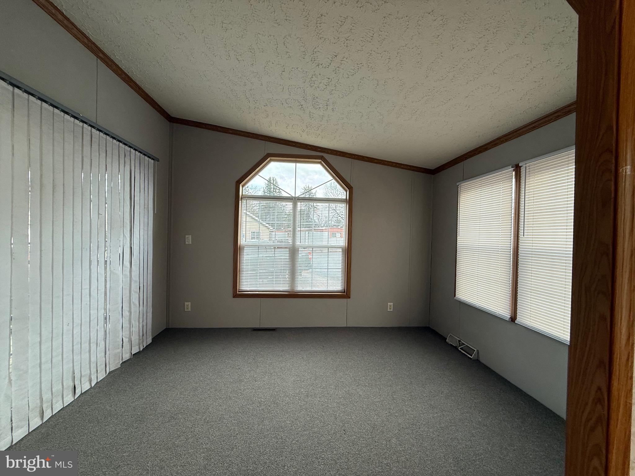 GREEN ACRES - Residential