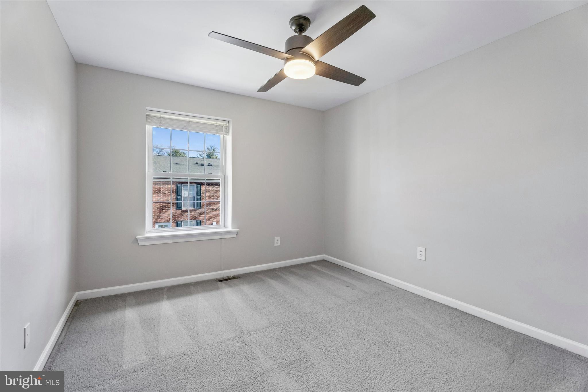 MIDDLETON PL - Residential