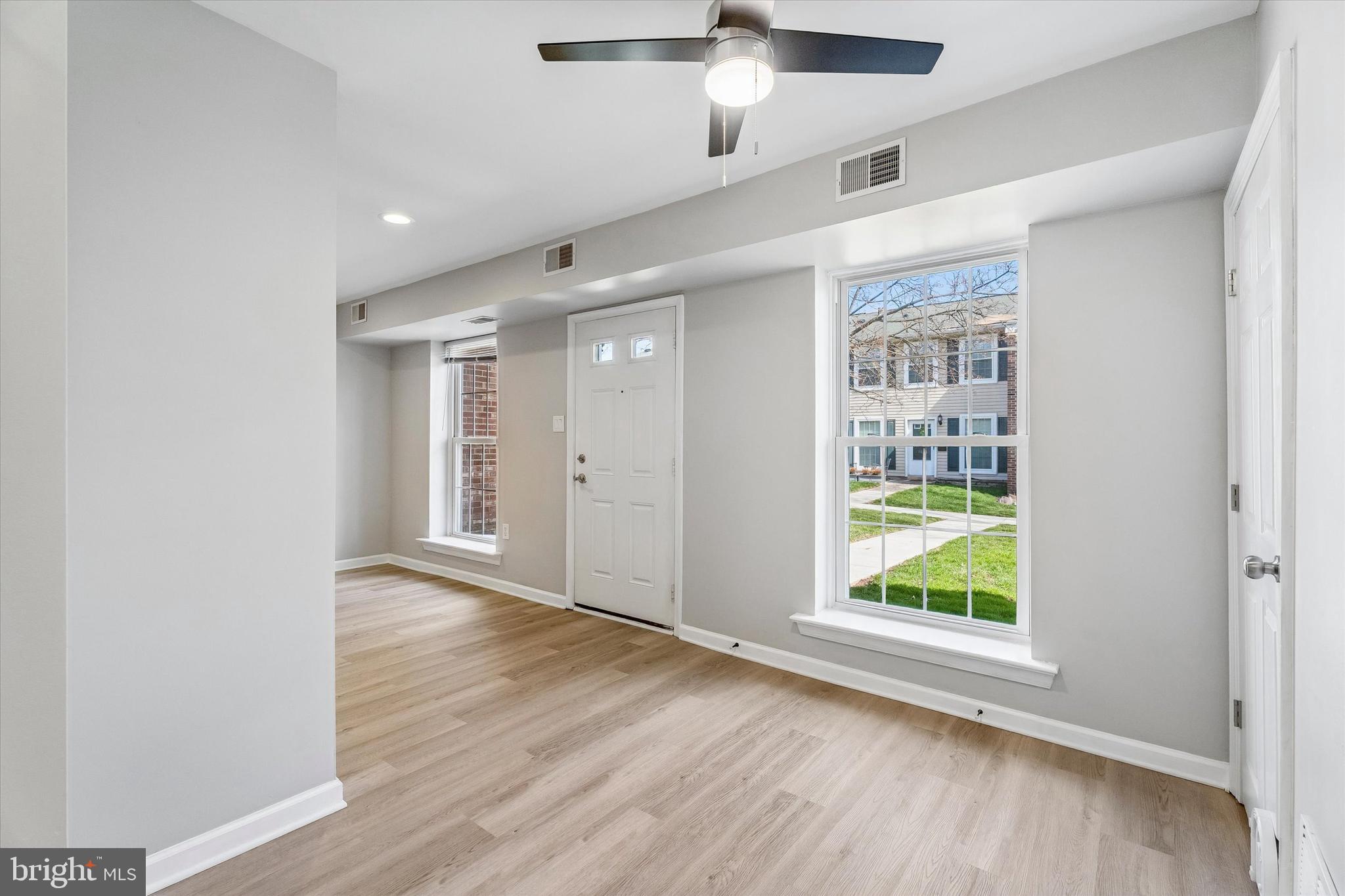 MIDDLETON PL - Residential