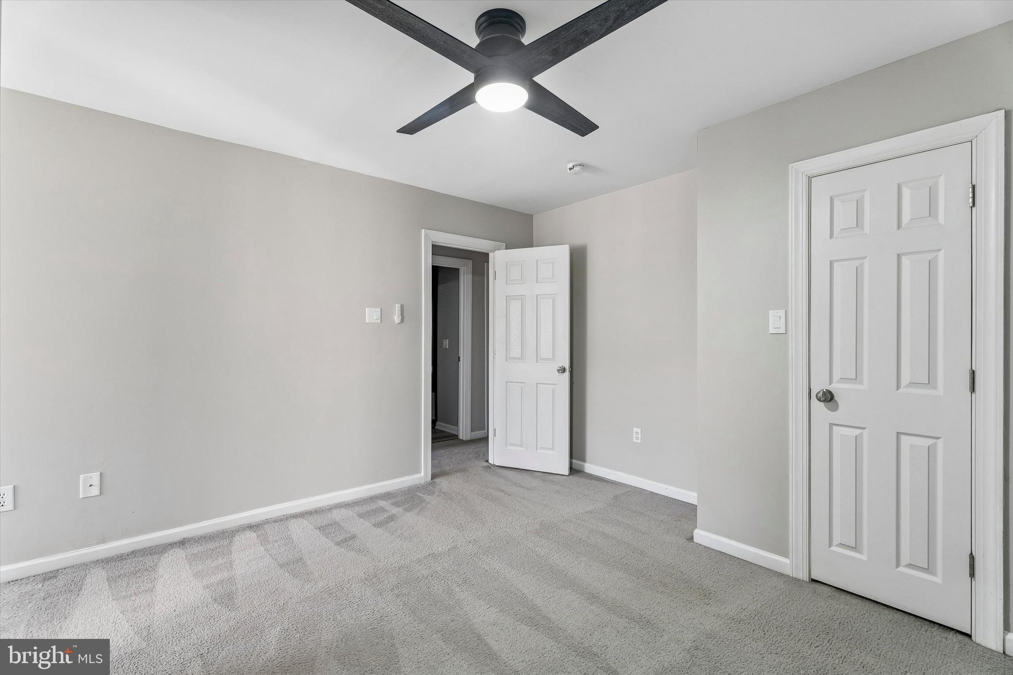 MIDDLETON PL - Residential