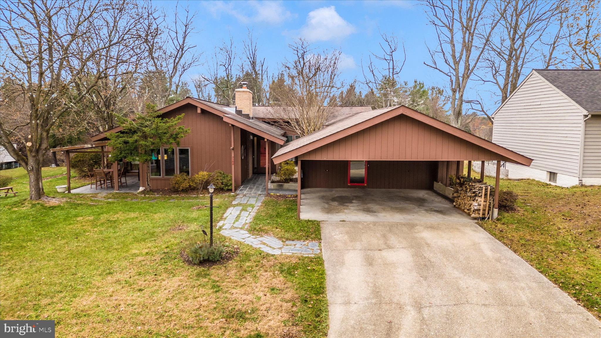 THE MEADOWS - Residential