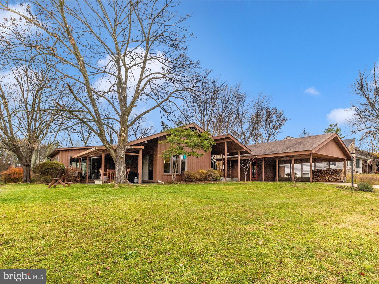 THE MEADOWS - Residential