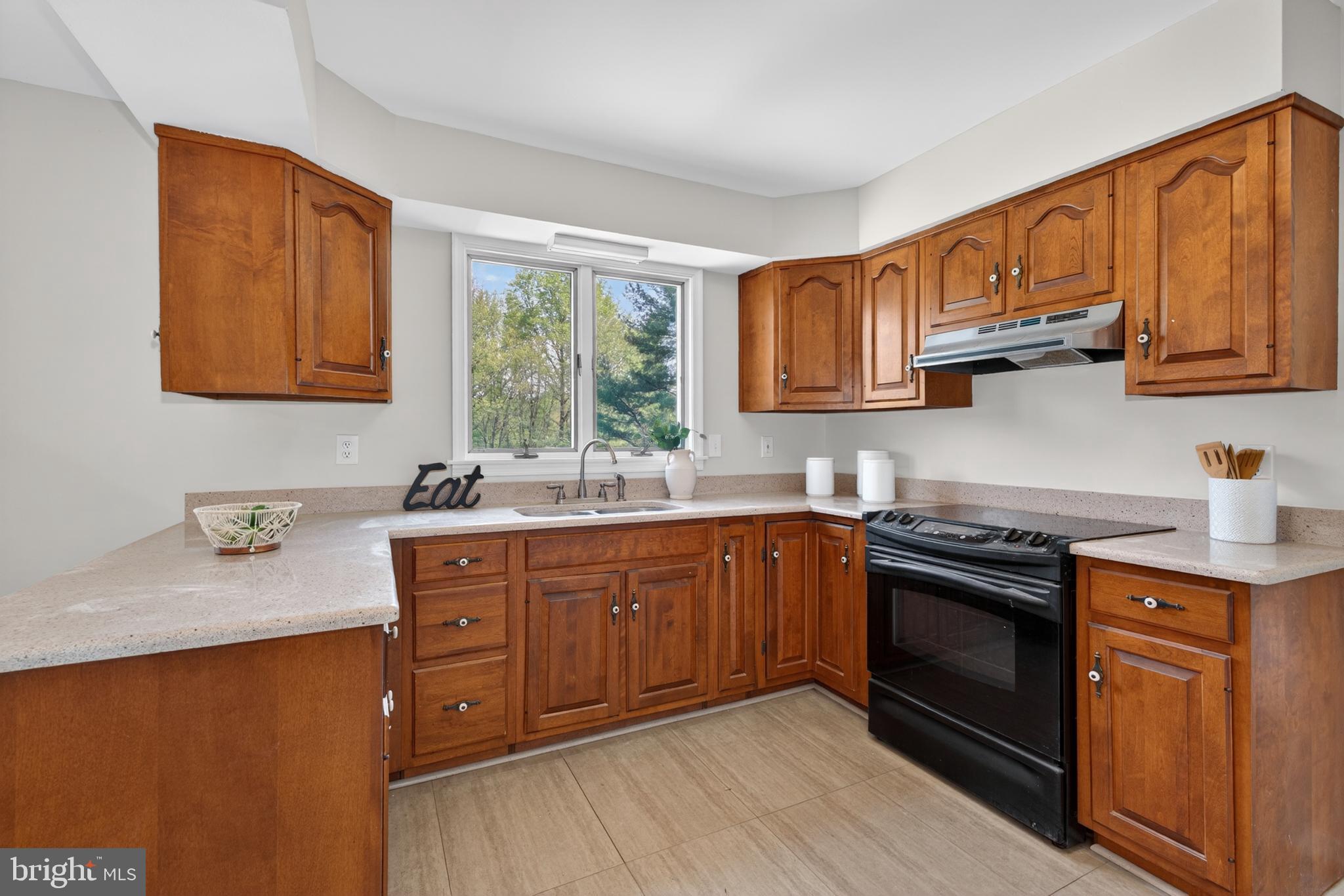 KINGSVILLE - Residential