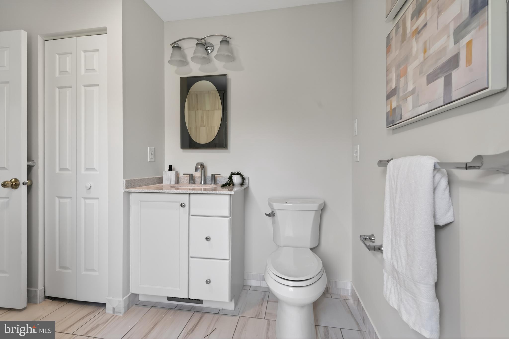 KINGSVILLE - Residential