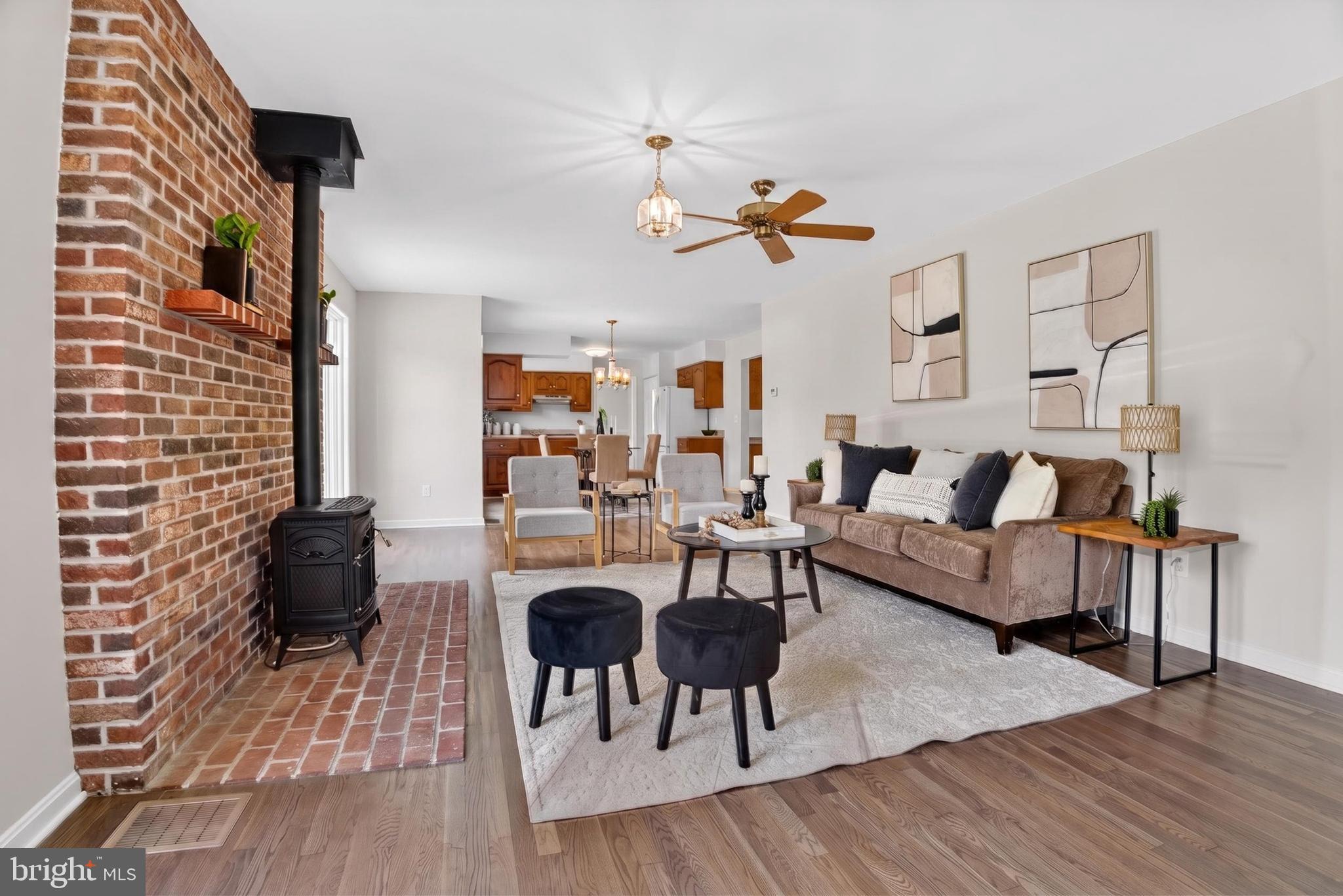 KINGSVILLE - Residential