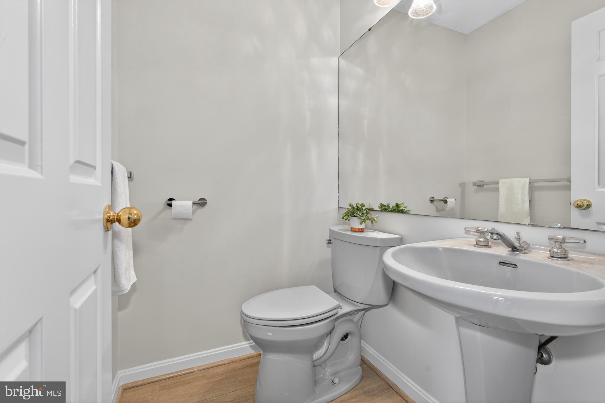 KINGSVILLE - Residential