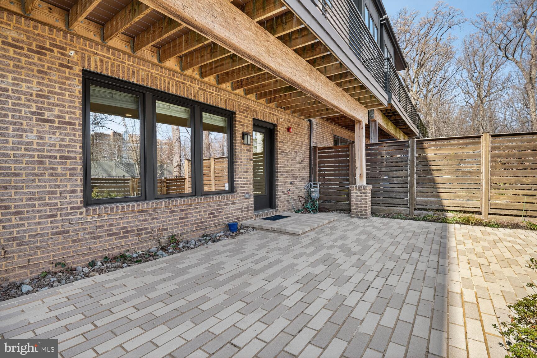 GROSVENOR HEIGHTS - Residential