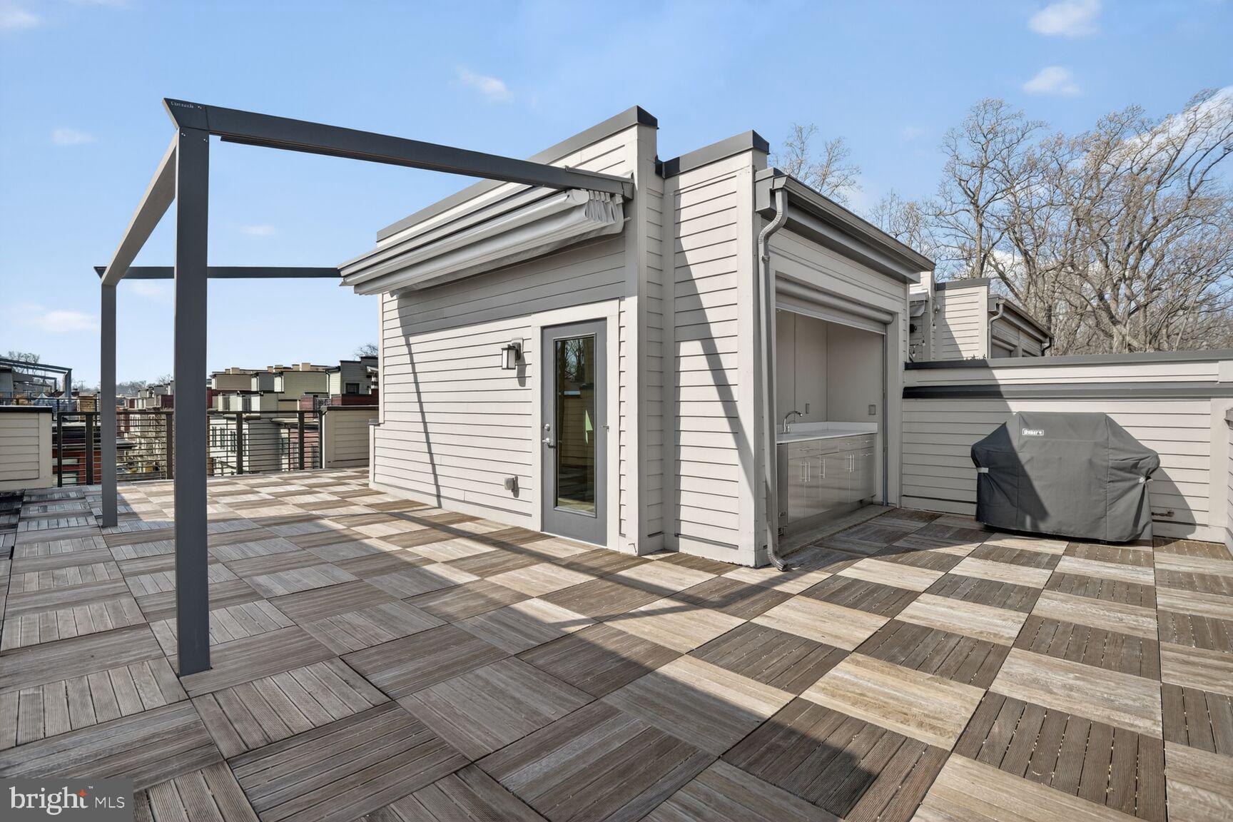 GROSVENOR HEIGHTS - Residential