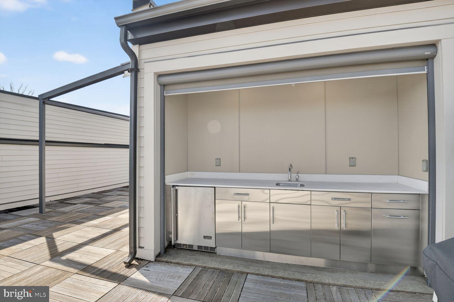 GROSVENOR HEIGHTS - Residential