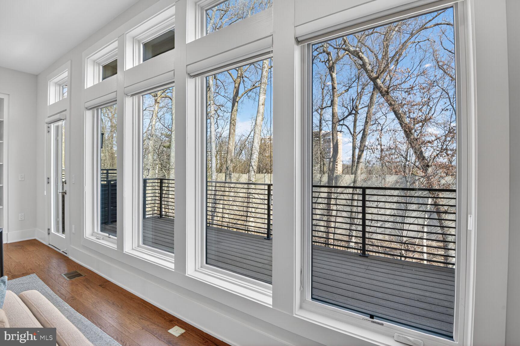 GROSVENOR HEIGHTS - Residential