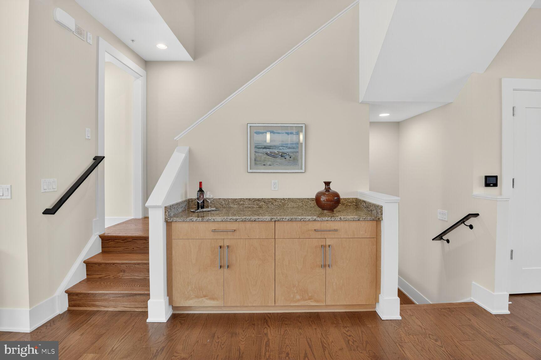 GROSVENOR HEIGHTS - Residential