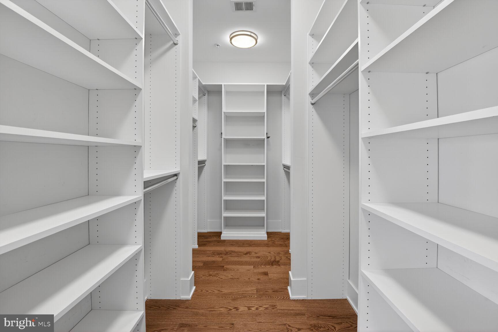 GROSVENOR HEIGHTS - Residential