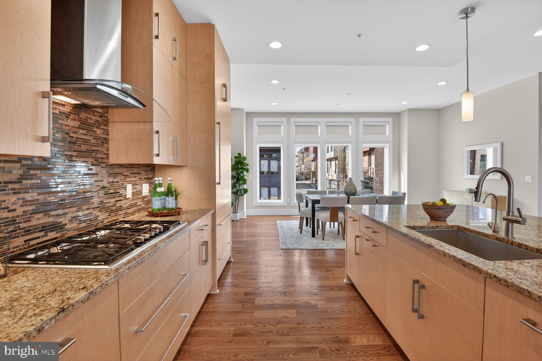 GROSVENOR HEIGHTS - Residential