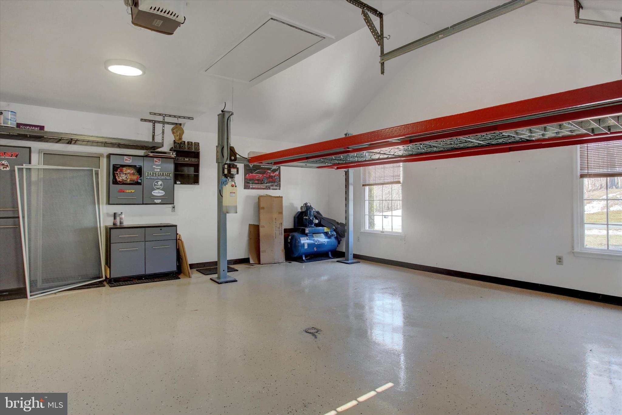 WOODCREST - Residential