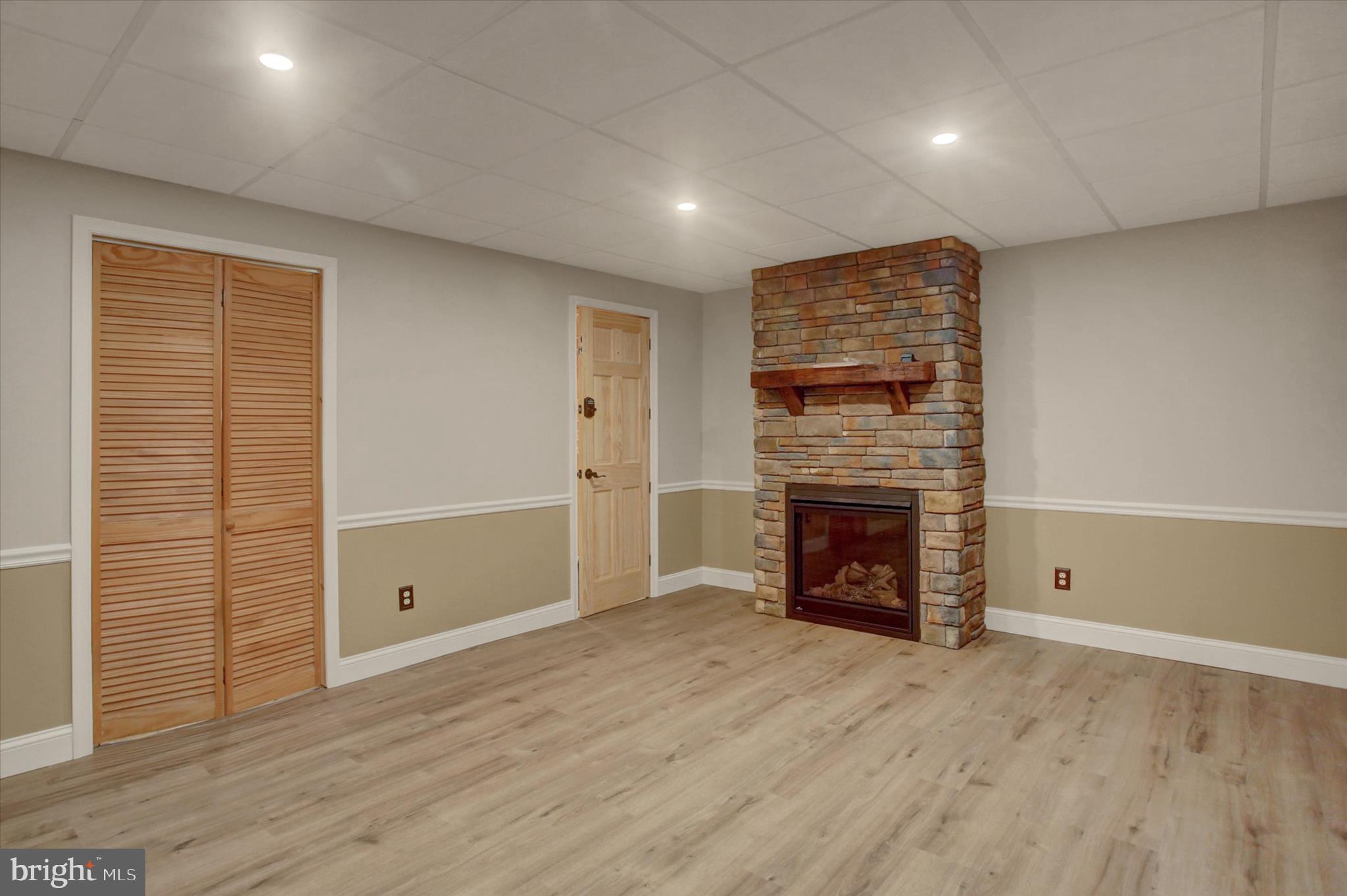 WOODCREST - Residential