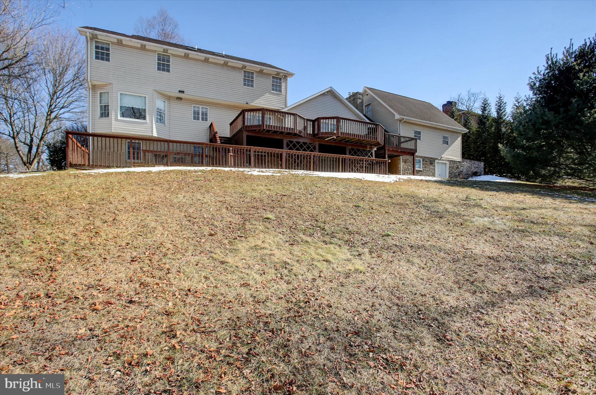 WOODCREST - Residential