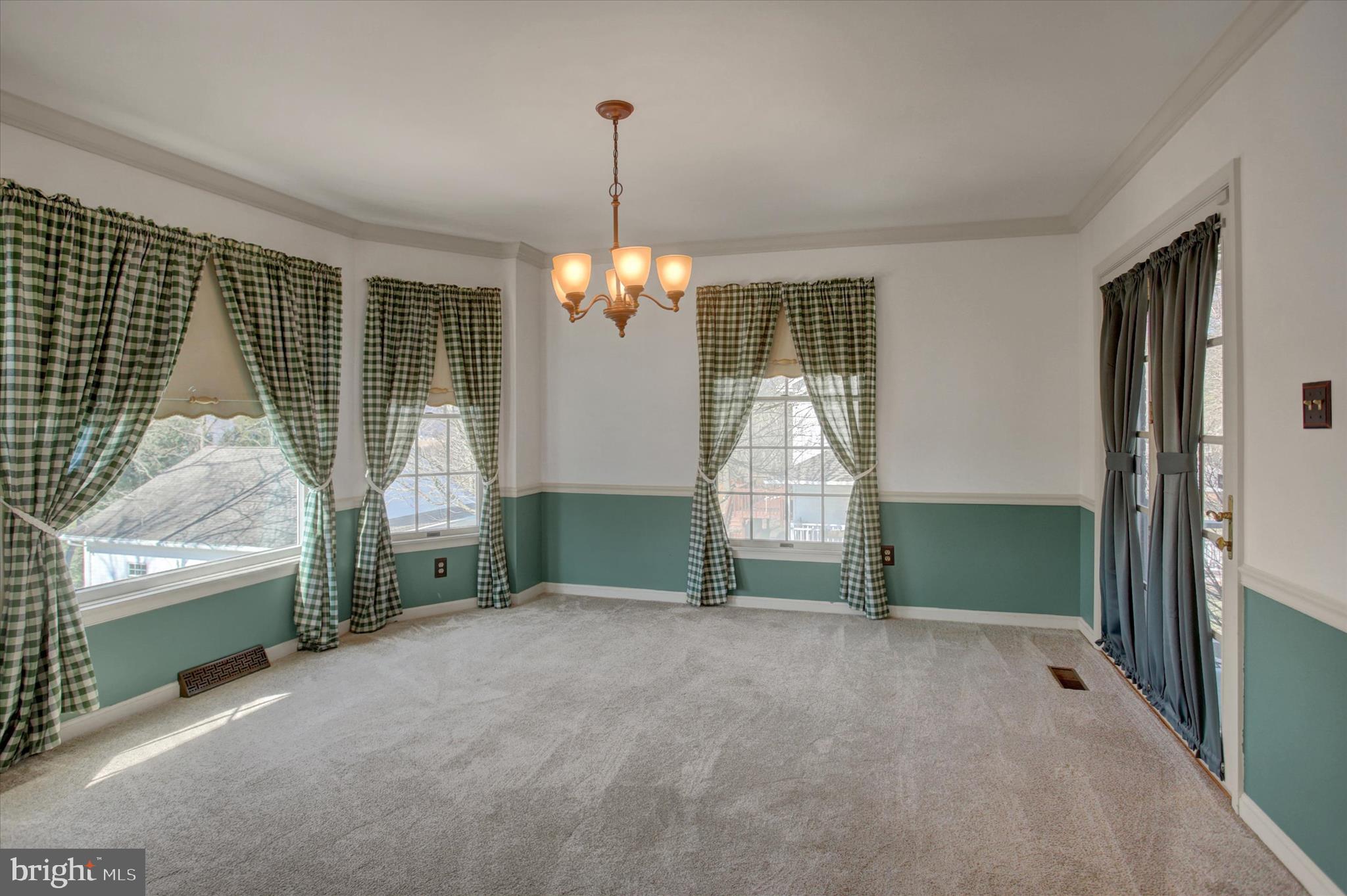 WOODCREST - Residential