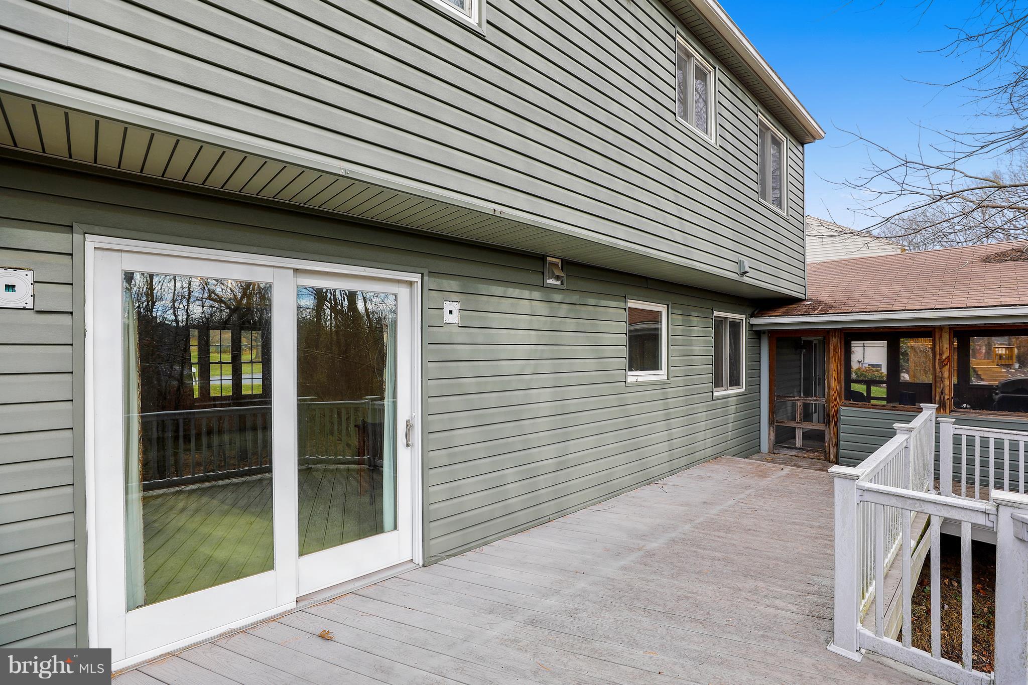 FONT HILL VILLAGE - Residential