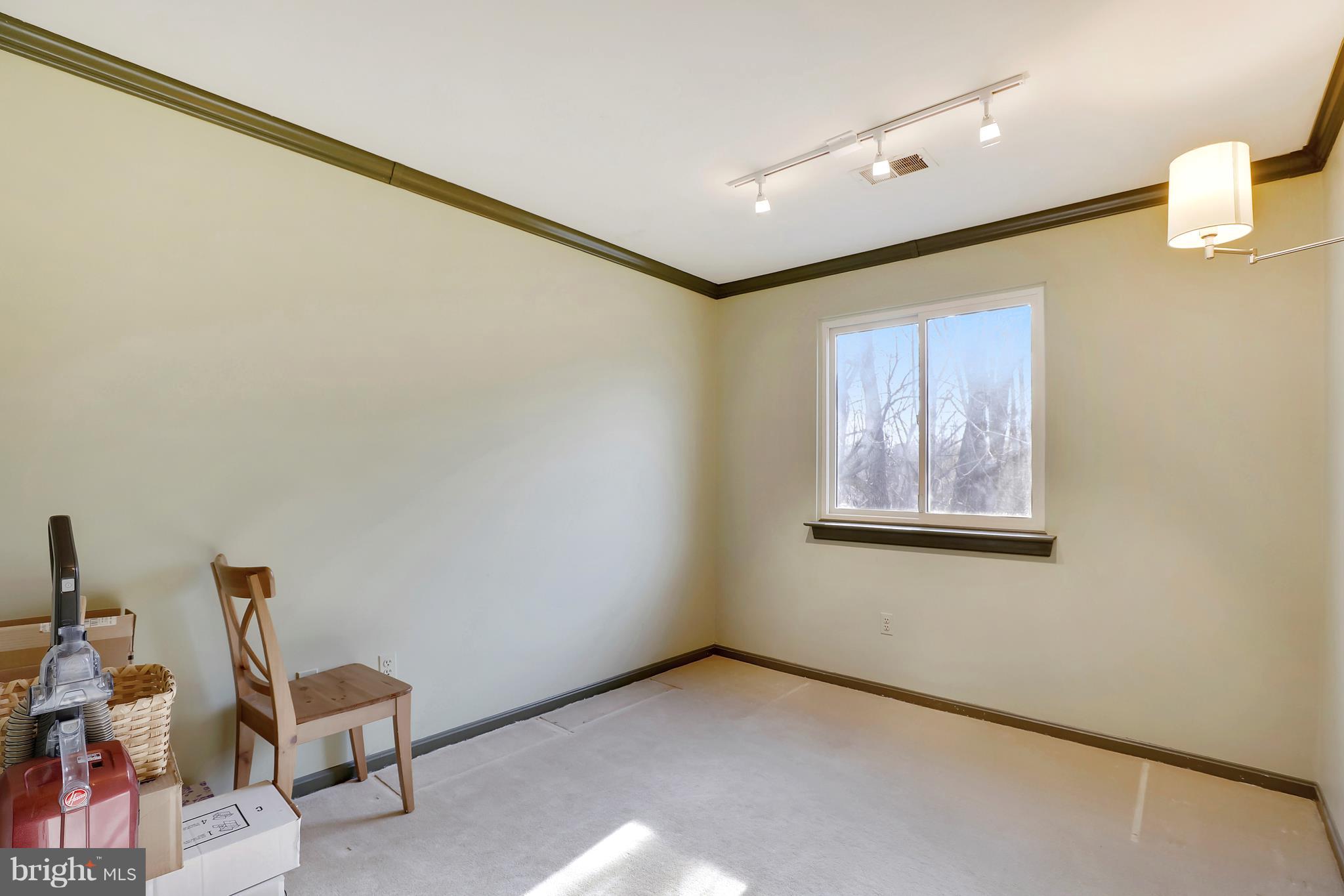 FONT HILL VILLAGE - Residential