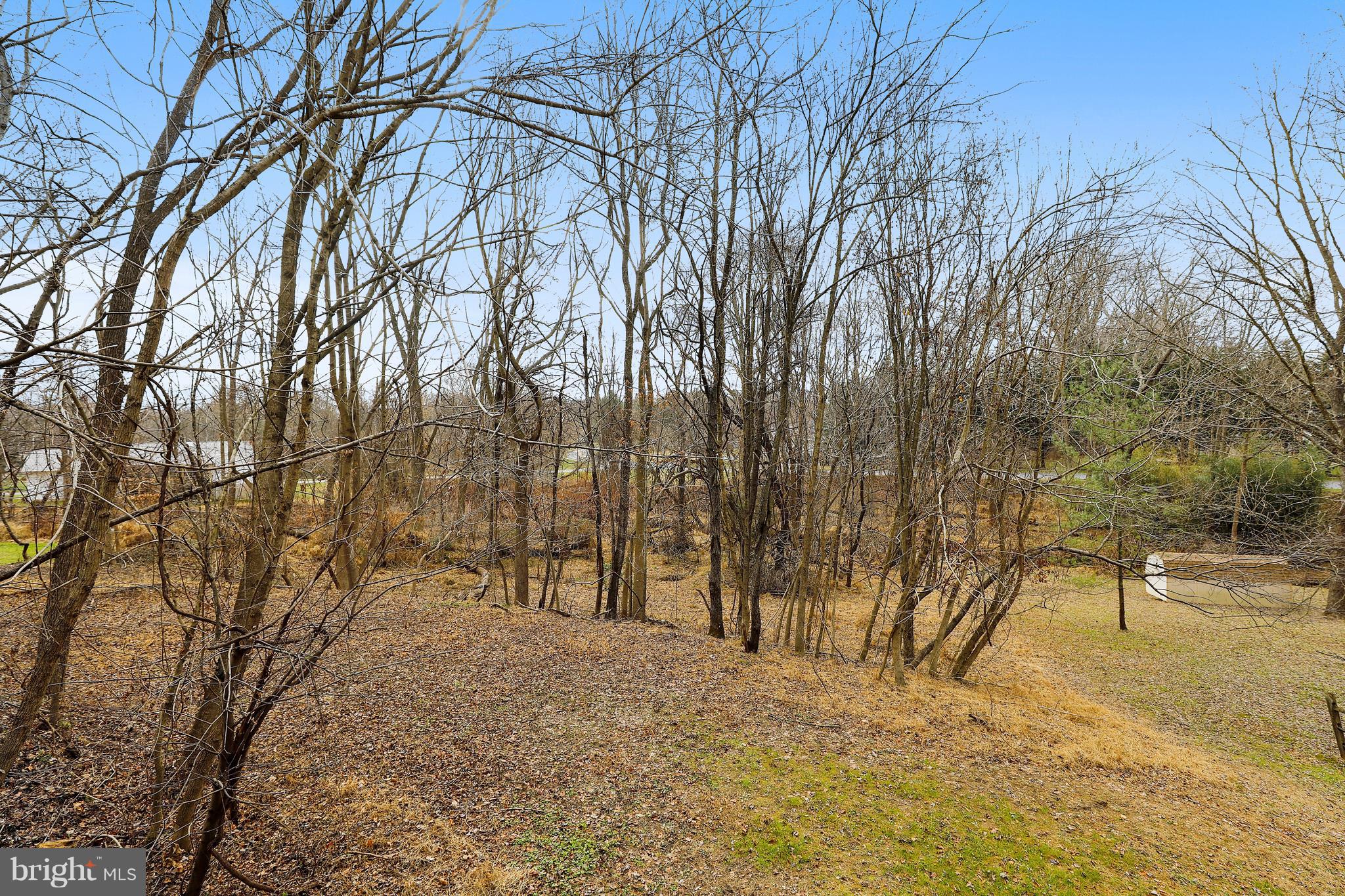 FONT HILL VILLAGE - Residential