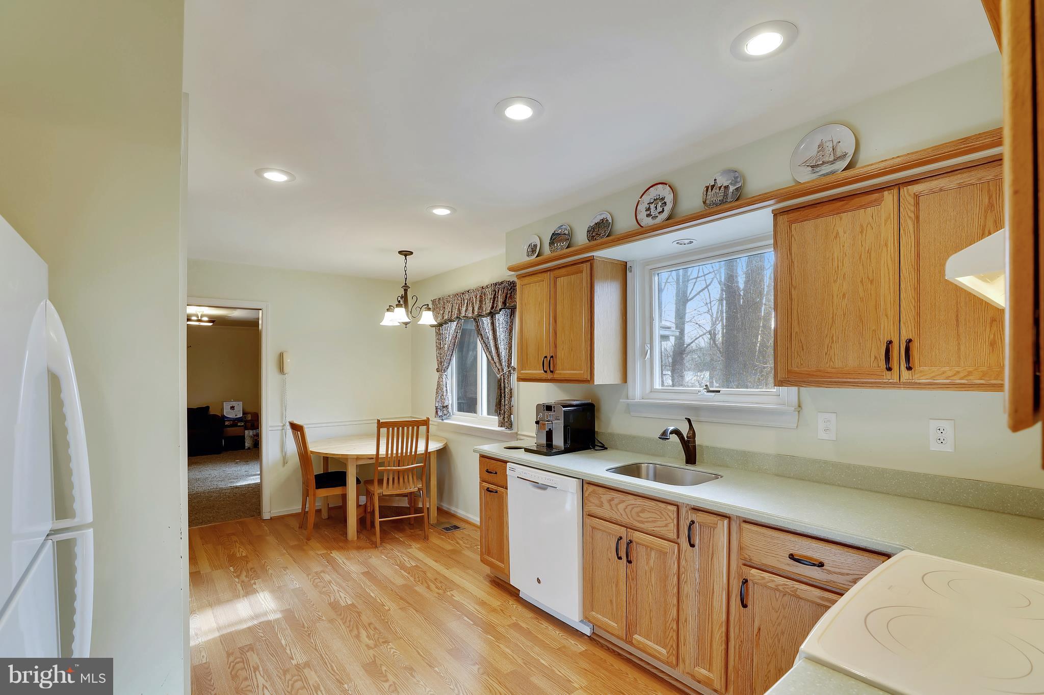 FONT HILL VILLAGE - Residential