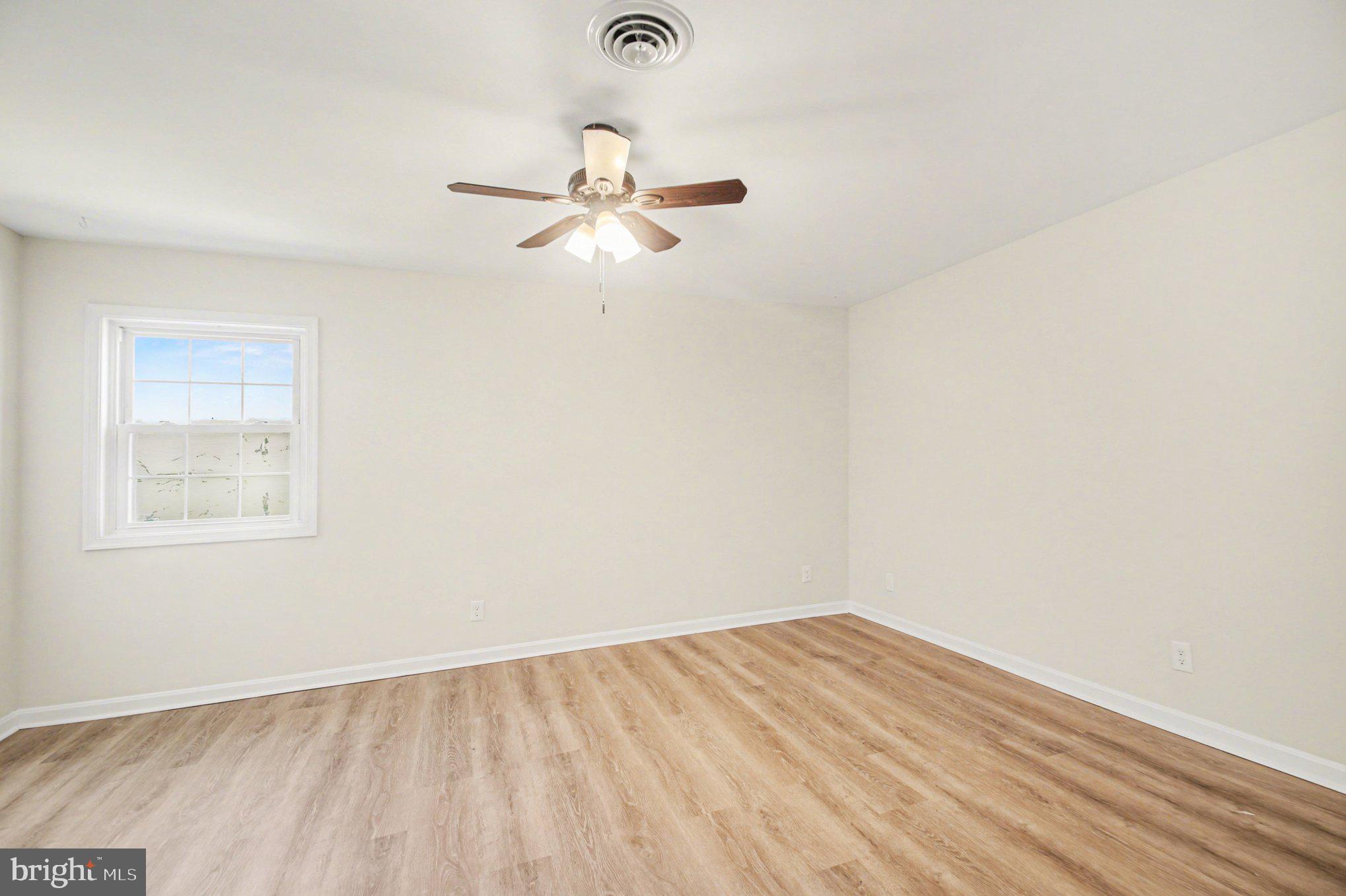 KENDALLWOOD ESTATES - Residential