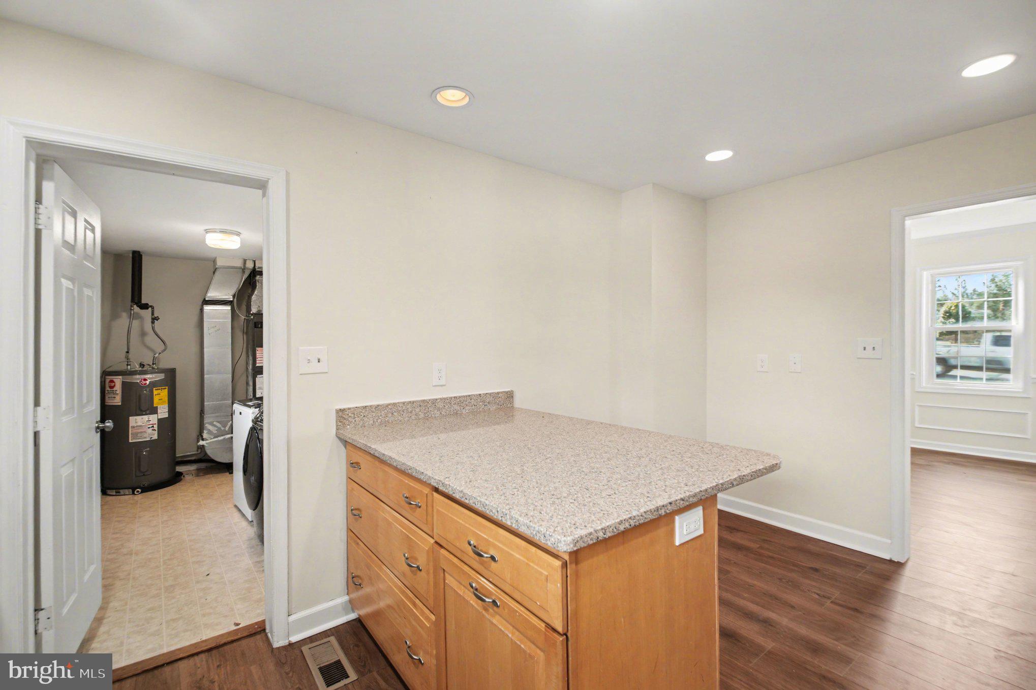 KENDALLWOOD ESTATES - Residential