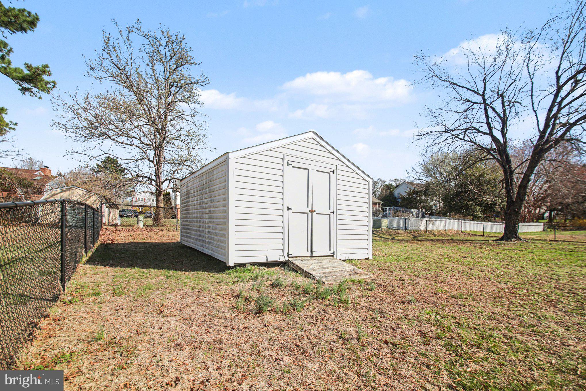 KENDALLWOOD ESTATES - Residential