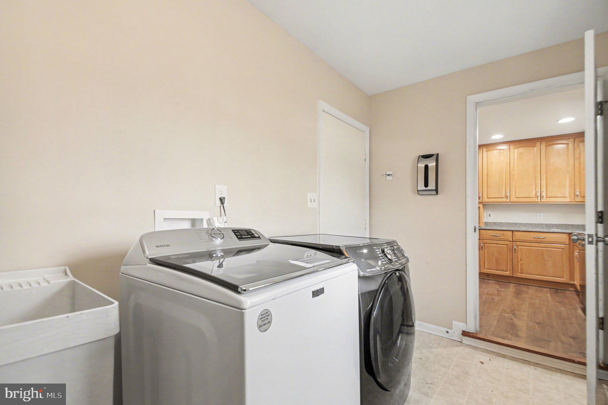 KENDALLWOOD ESTATES - Residential