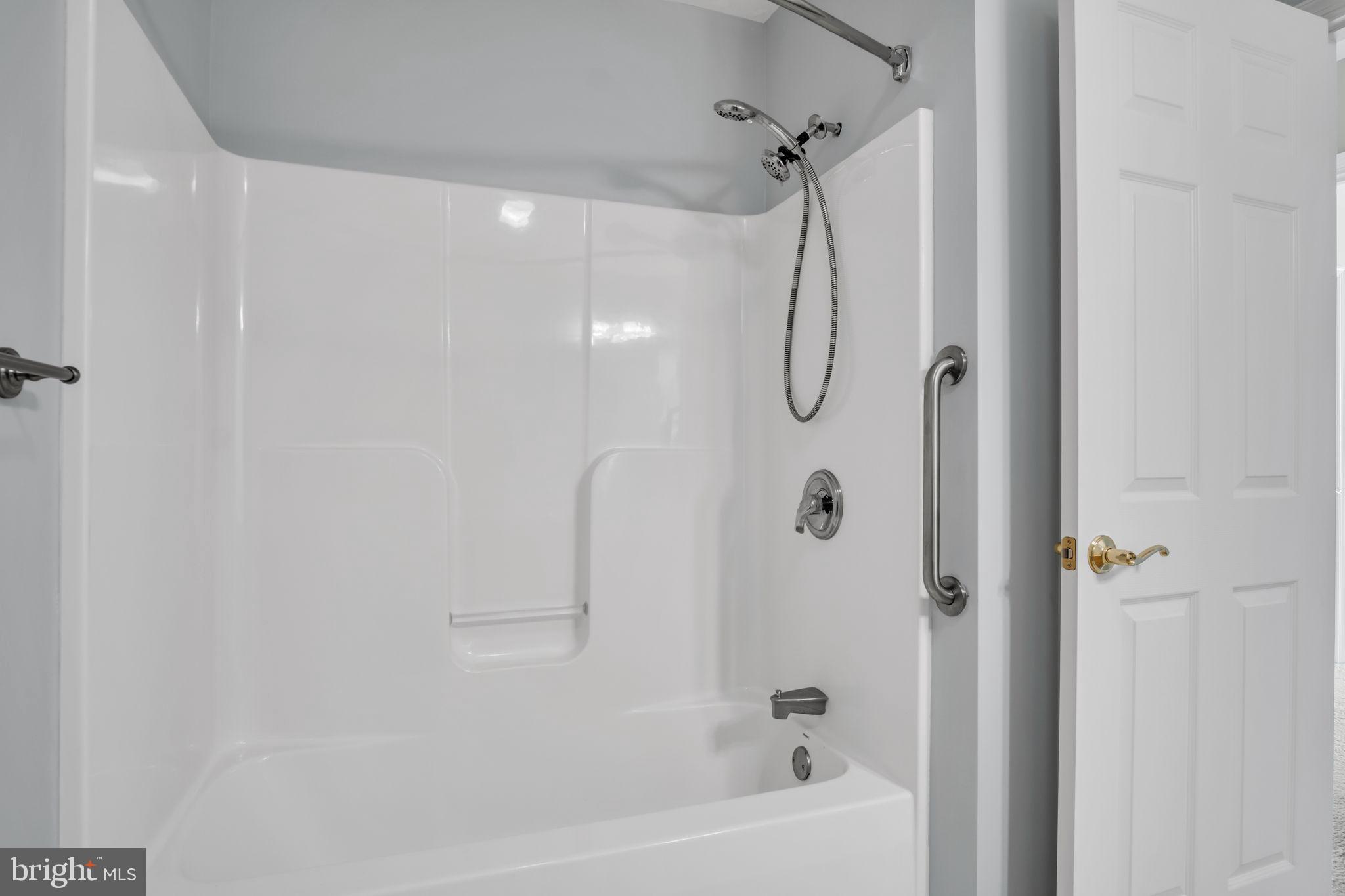 HARMONY HALL COURT - Residential