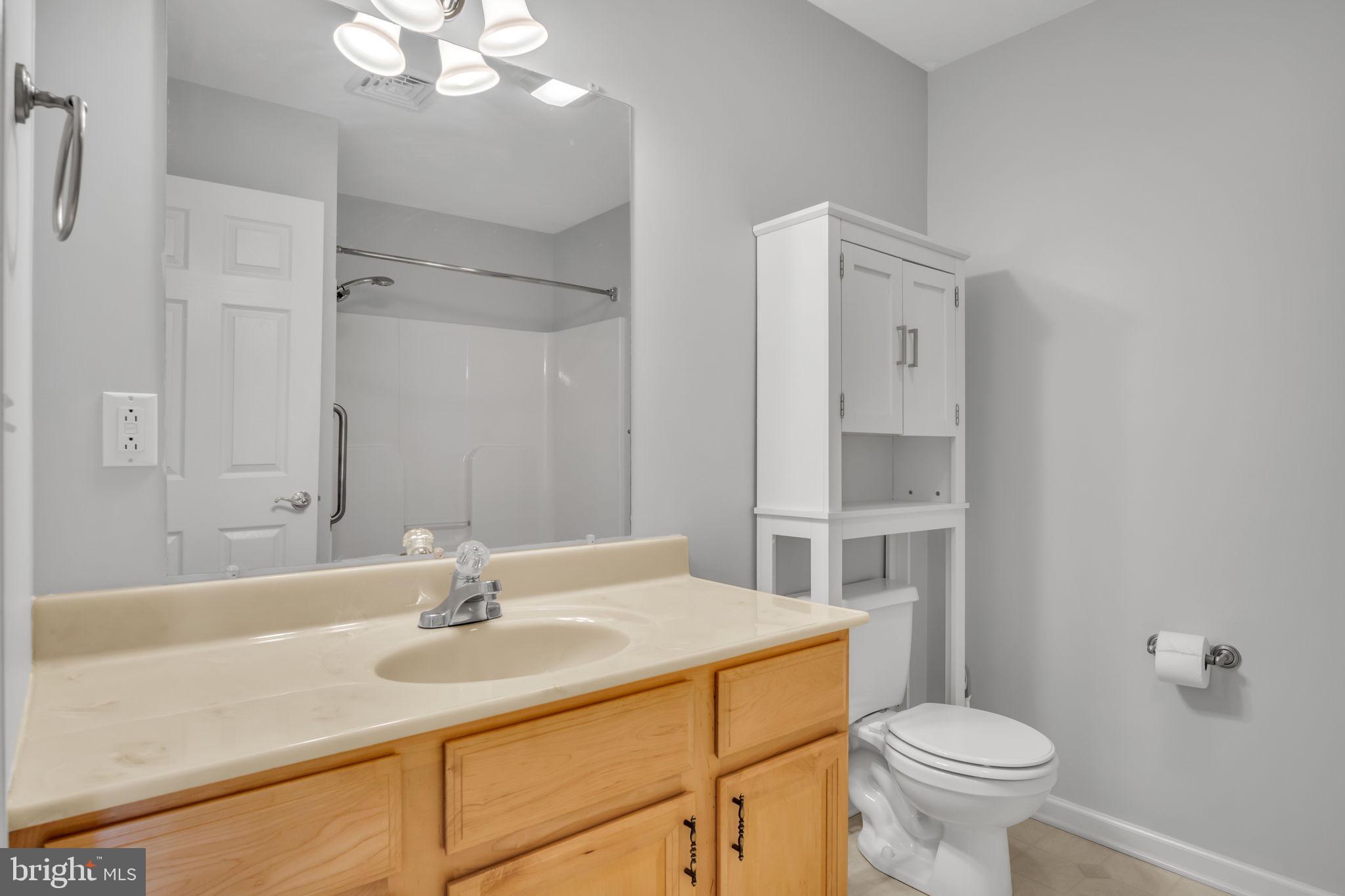 HARMONY HALL COURT - Residential